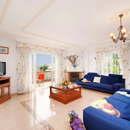 Maria Isabel By Plus Villa