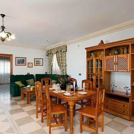Maria Isabel By Plus Villa *